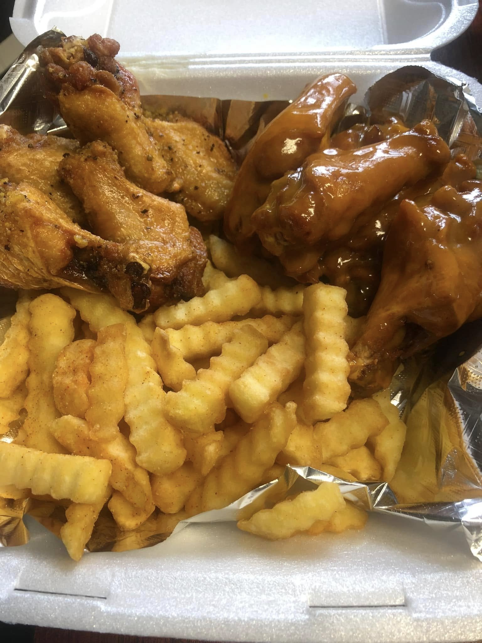 Fish, wings and fries